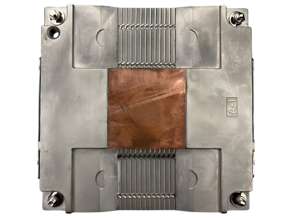 Alternative view of Dissipador de Calor SuperMicro 1U - SNK-C0092L