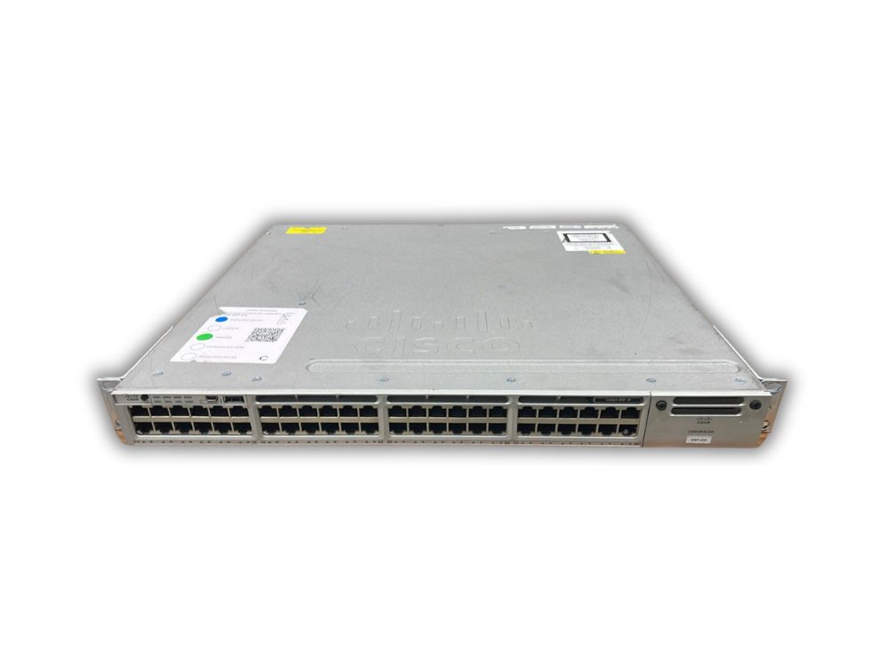 Switch Cisco WS-C3850-48T 48P GB + NM Blank L3 Gerenciável