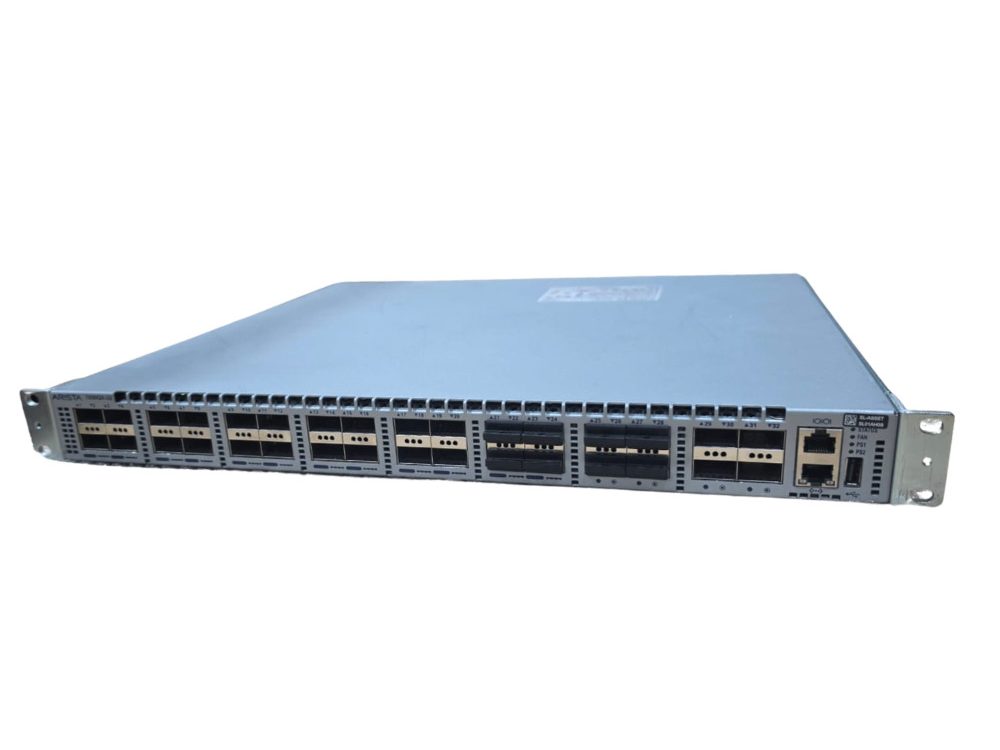 Switch Arista DCS-7050QX-32 - 36 portas de 40Gb QSFP+