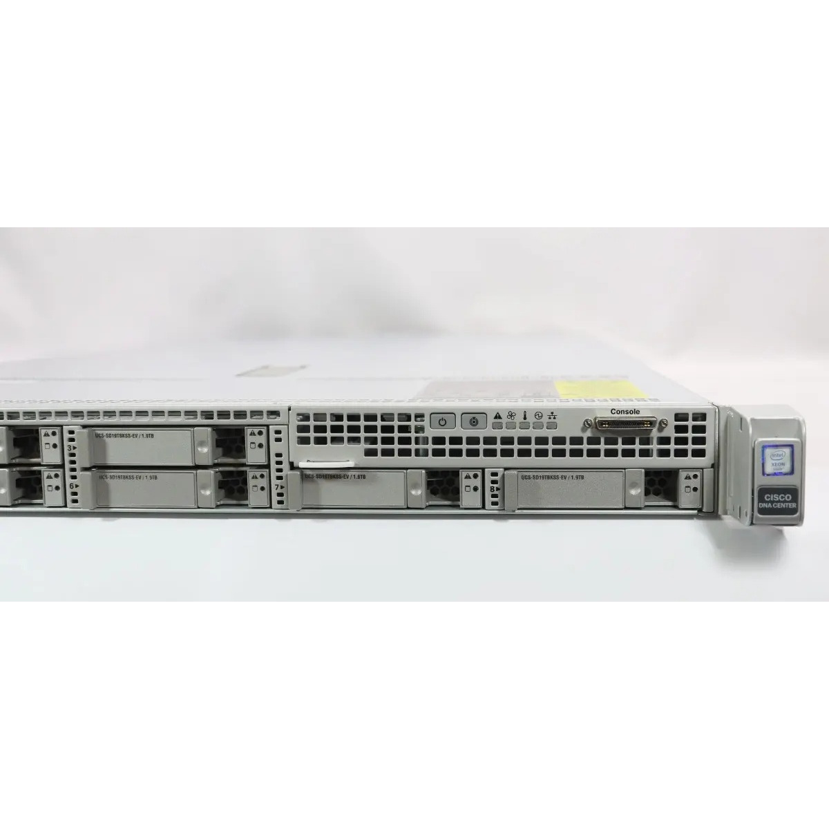 Servidor Cisco UCS C220 M4 8SFF 2x 2658 V4 64Gb 1.2Tb - Imagem 3